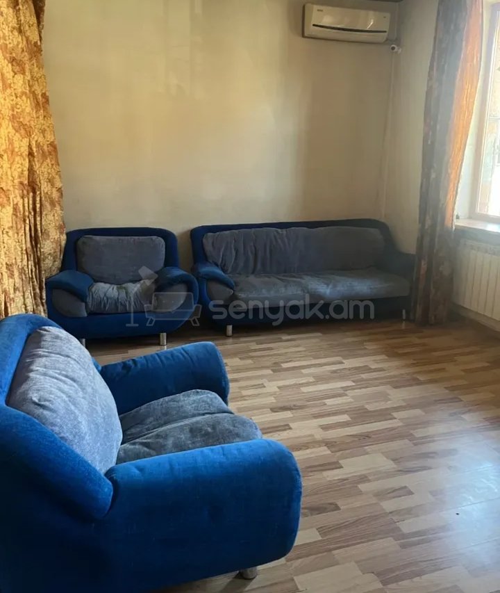 1 Սենյականոց Բնակարան Քարե Շենքում, 42քմ, 3/5 հարկ, Նորմալ Վիճակում, Կահավորված