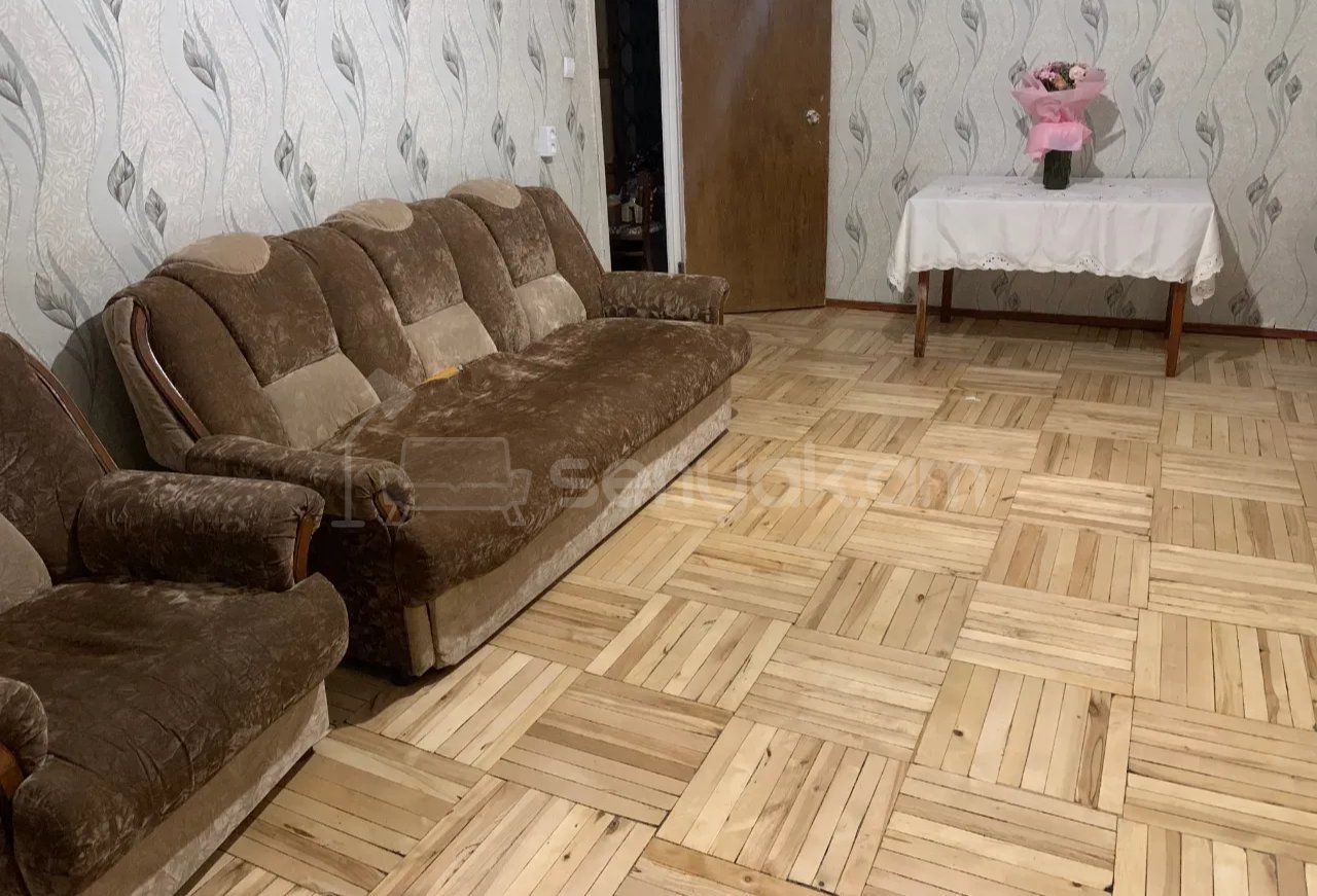 1 Սենյականոց Բնակարան Քարե Շենքում, 52քմ, 4/9 հարկ, Նորմալ Վիճակում, Կահավորված