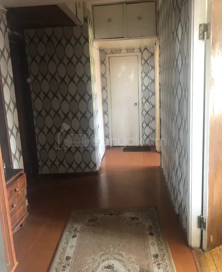 1 Սենյականոց Բնակարան Քարե Շենքում, 52քմ, 4/9 հարկ, Նորմալ Վիճակում, Կահավորված