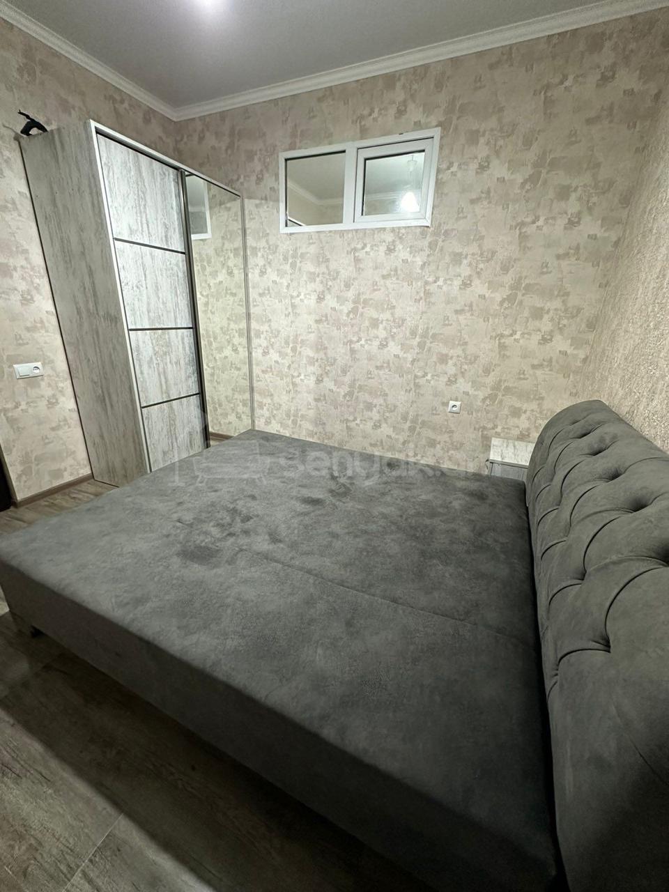 3 Սենյականոց Բնակարան Քարե Շենքում, 50քմ, 4/5 հարկ, Կապիտալ Վերանորոգված