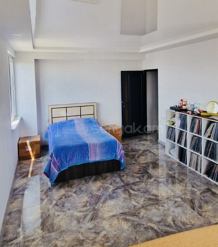 1 Սենյականոց Բնակարան, 35քմ, 8/9 հարկ, Կապիտալ Վերանորոգված, Կահավորված