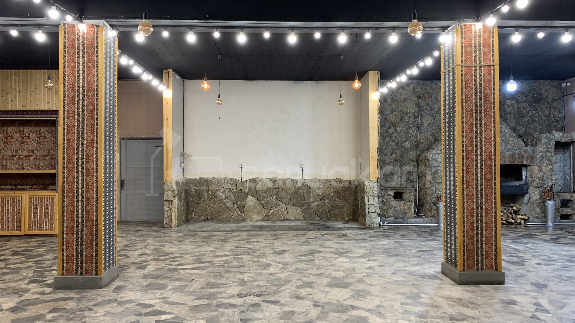 Առևտրի Տարածք, 1240քմ