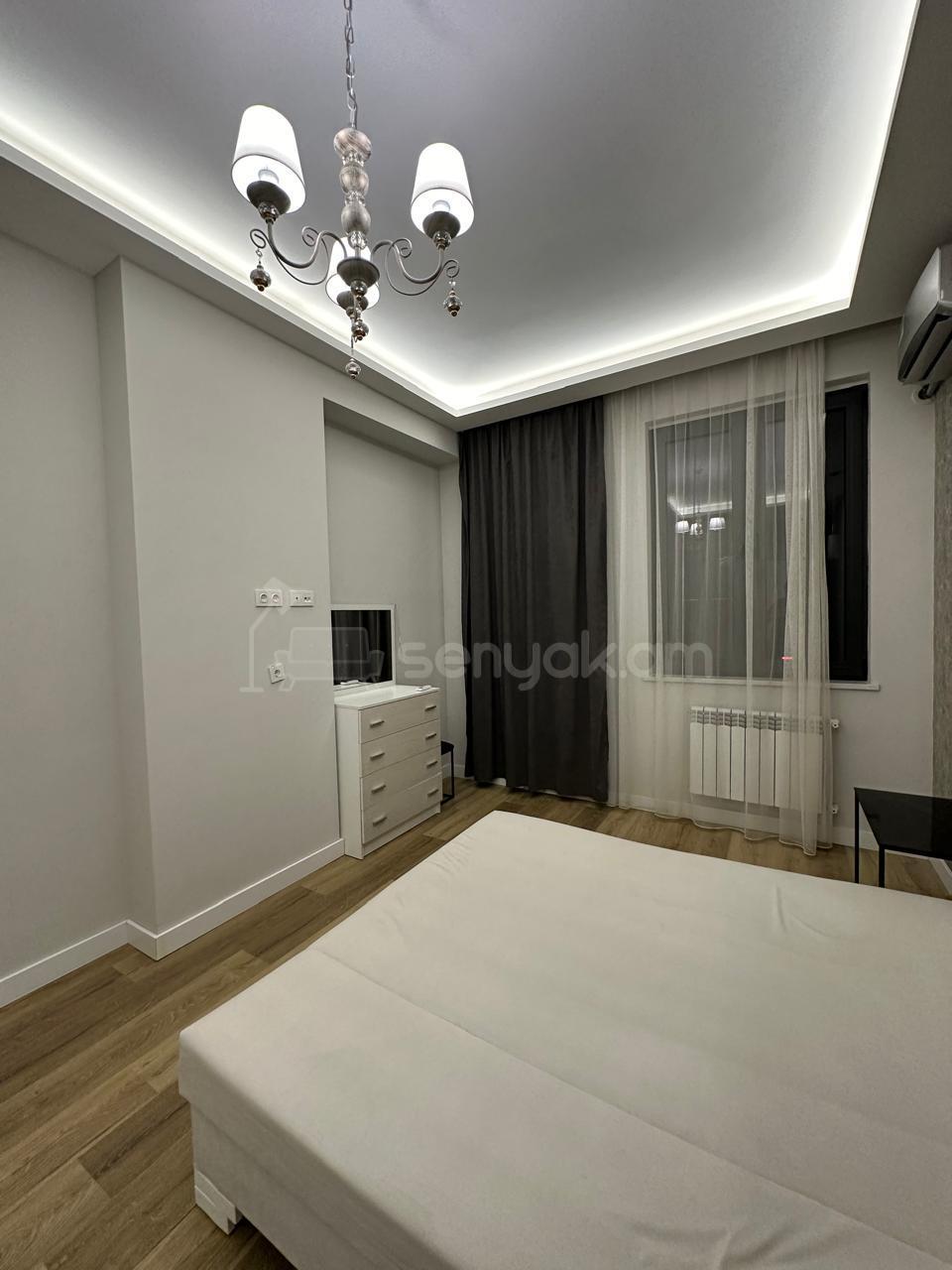 3 Սենյականոց Բնակարան Նորակառույցում, 85քմ, 8/16 հարկ, Կապիտալ Վերանորոգված, Կահավորված, Արևկող