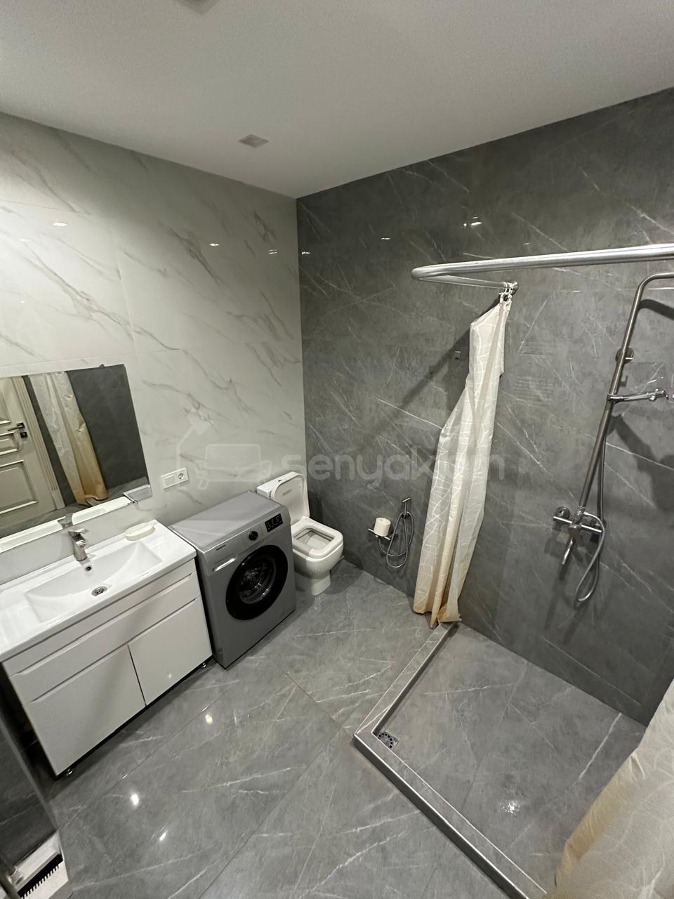 3 Սենյականոց Բնակարան Նորակառույցում, 85քմ, 8/16 հարկ, Կապիտալ Վերանորոգված, Կահավորված, Արևկող