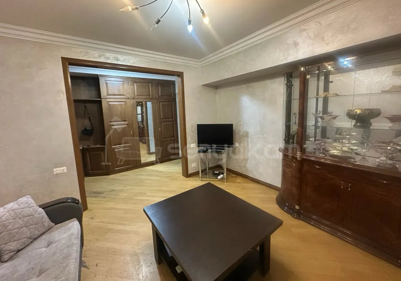 3 Սենյականոց Բնակարան, 75քմ, 2/9 հարկ, Կապիտալ Վերանորոգված