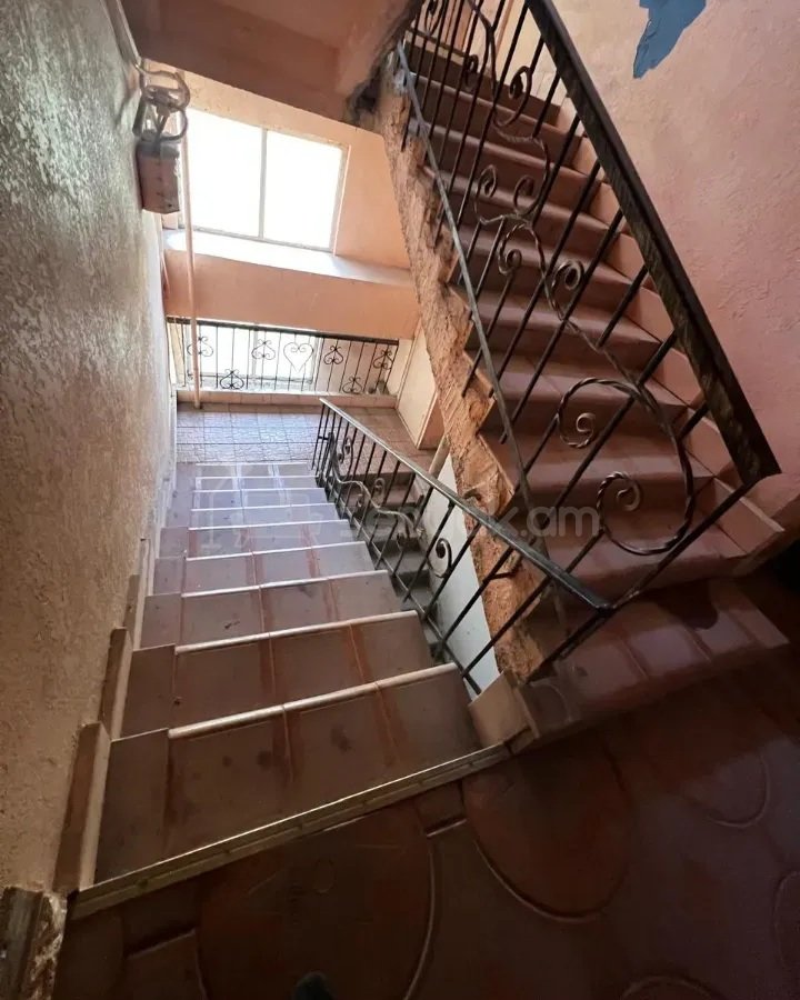 4 Սենյականոց Բնակարան, 88քմ, 4/9 հարկ, Դիզայներական Վերանորոգված