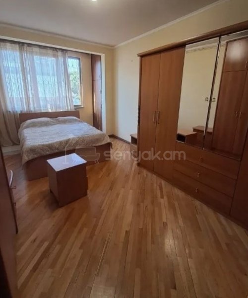 2 Սենյականոց Բնակարան Քարե Շենքում, 72քմ, 2/5 հարկ, Կոսմետիկ Վերանորոգված