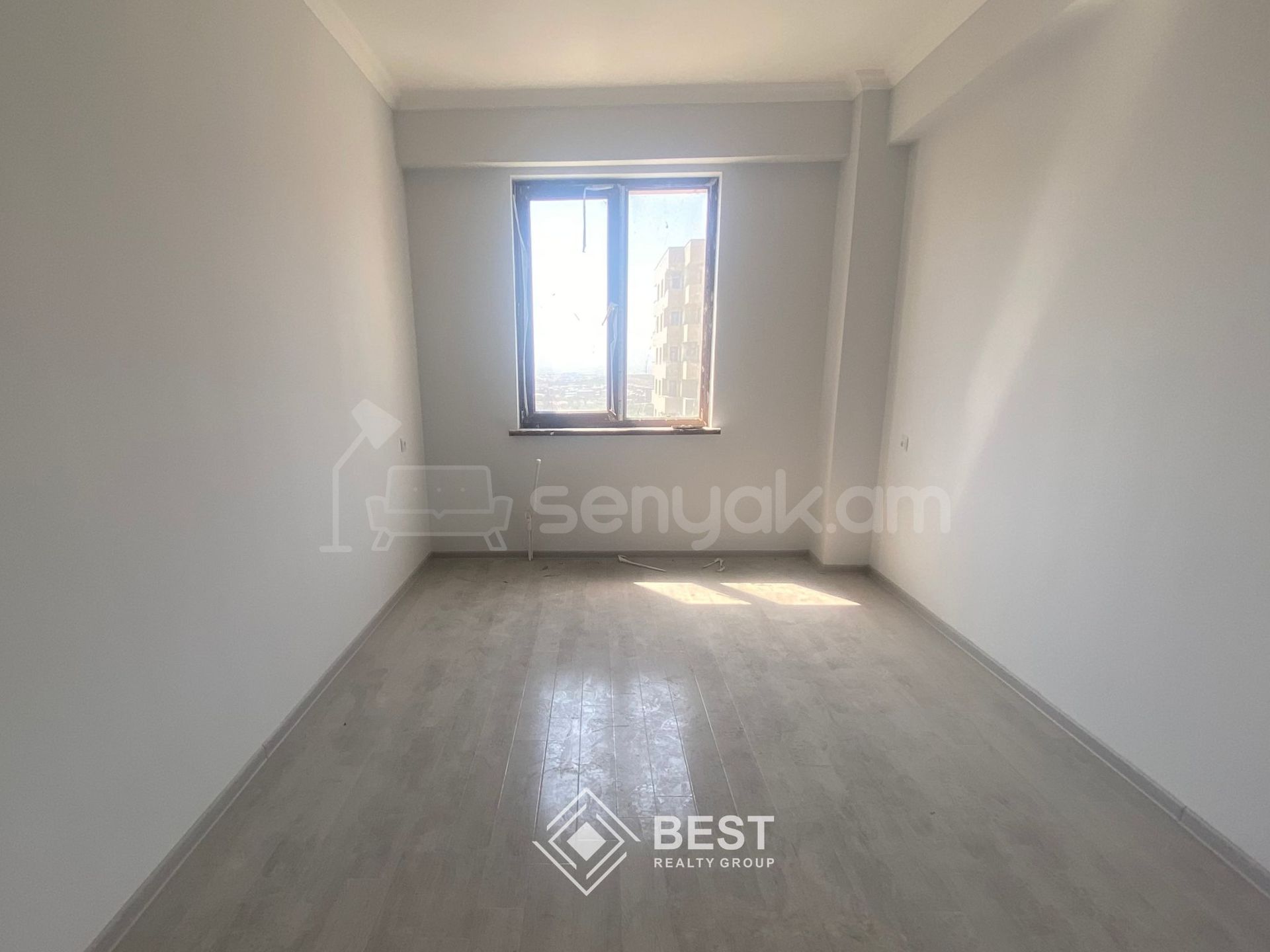 4 Սենյականոց Բնակարան Նորակառույցում, 124քմ, 13/17 հարկ, Կապիտալ Վերանորոգված