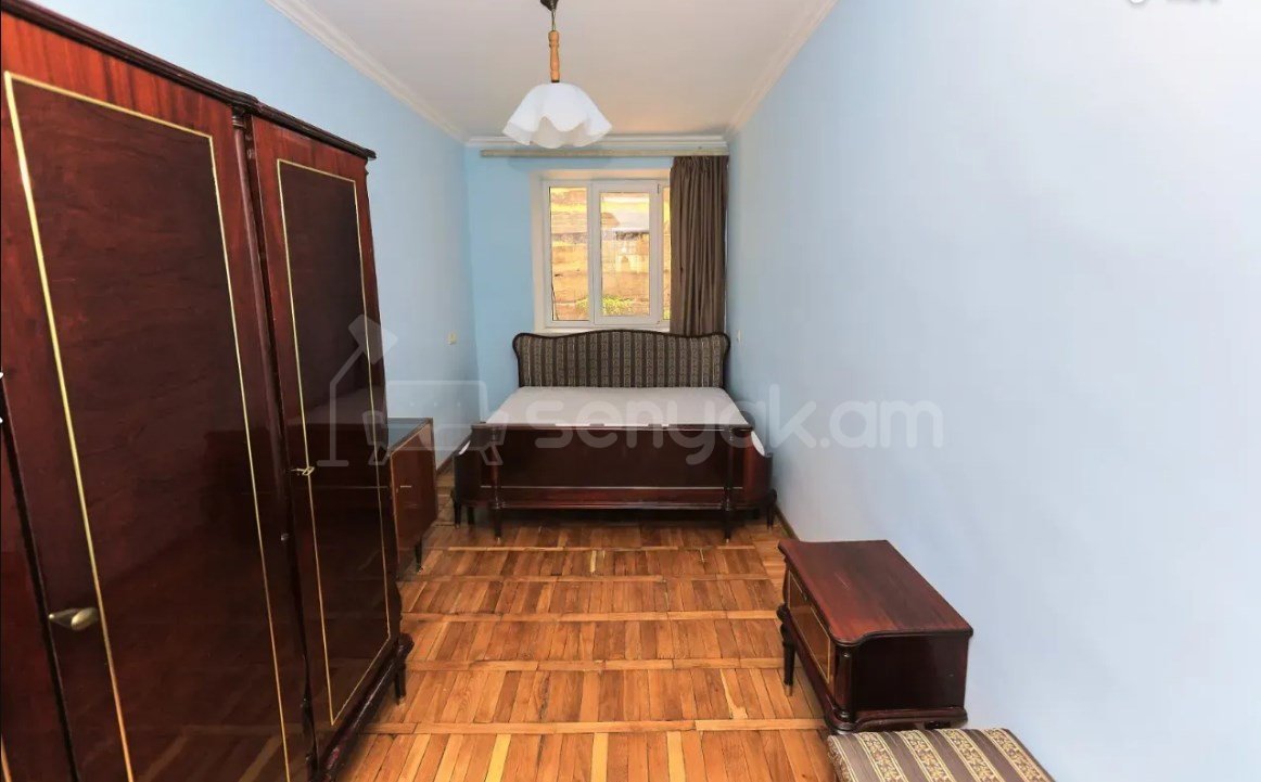 2 Սենյականոց Բնակարան Քարե Շենքում, 50քմ, 4/4 հարկ, Կապիտալ Վերանորոգված, Կահավորված, Արևկող