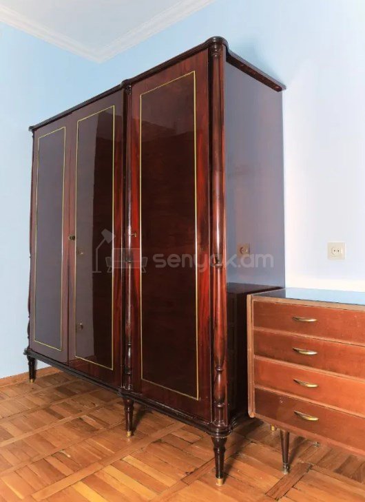 2 Սենյականոց Բնակարան Քարե Շենքում, 50քմ, 4/4 հարկ, Կապիտալ Վերանորոգված, Կահավորված, Արևկող