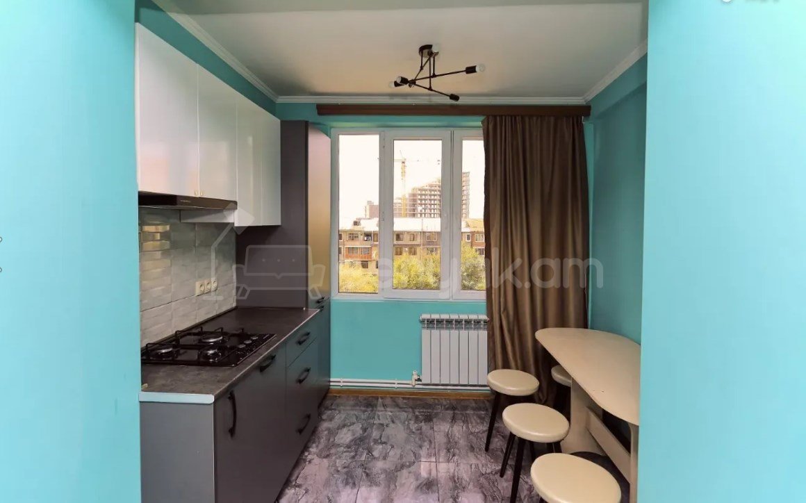 2 Սենյականոց Բնակարան Քարե Շենքում, 50քմ, 4/4 հարկ, Կապիտալ Վերանորոգված, Կահավորված, Արևկող