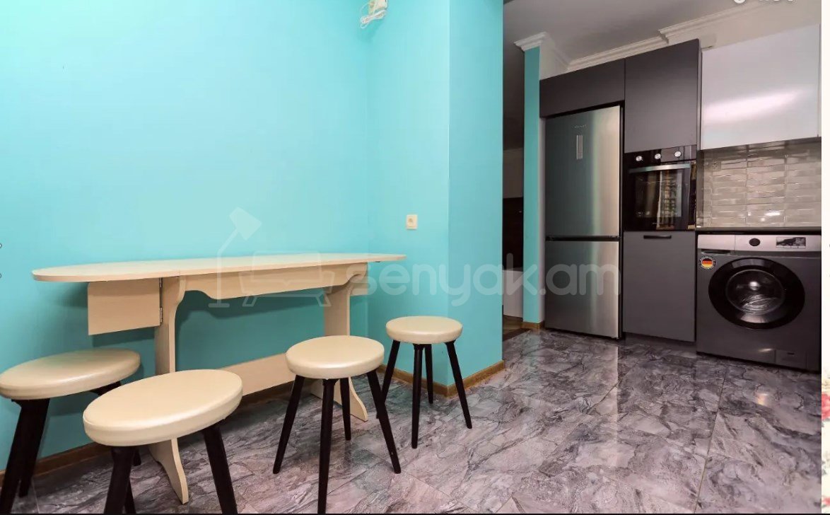 2 Սենյականոց Բնակարան Քարե Շենքում, 50քմ, 4/4 հարկ, Կապիտալ Վերանորոգված, Կահավորված, Արևկող