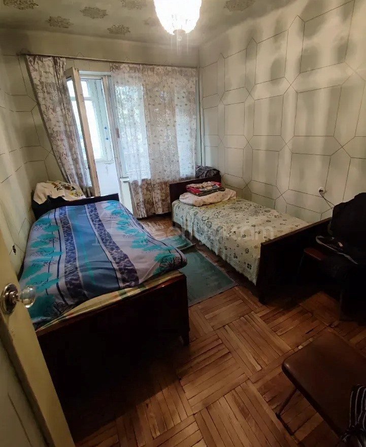 3 Սենյականոց Բնակարան Քարե Շենքում, 79քմ, 2/5 հարկ, Պետական Վիճակում