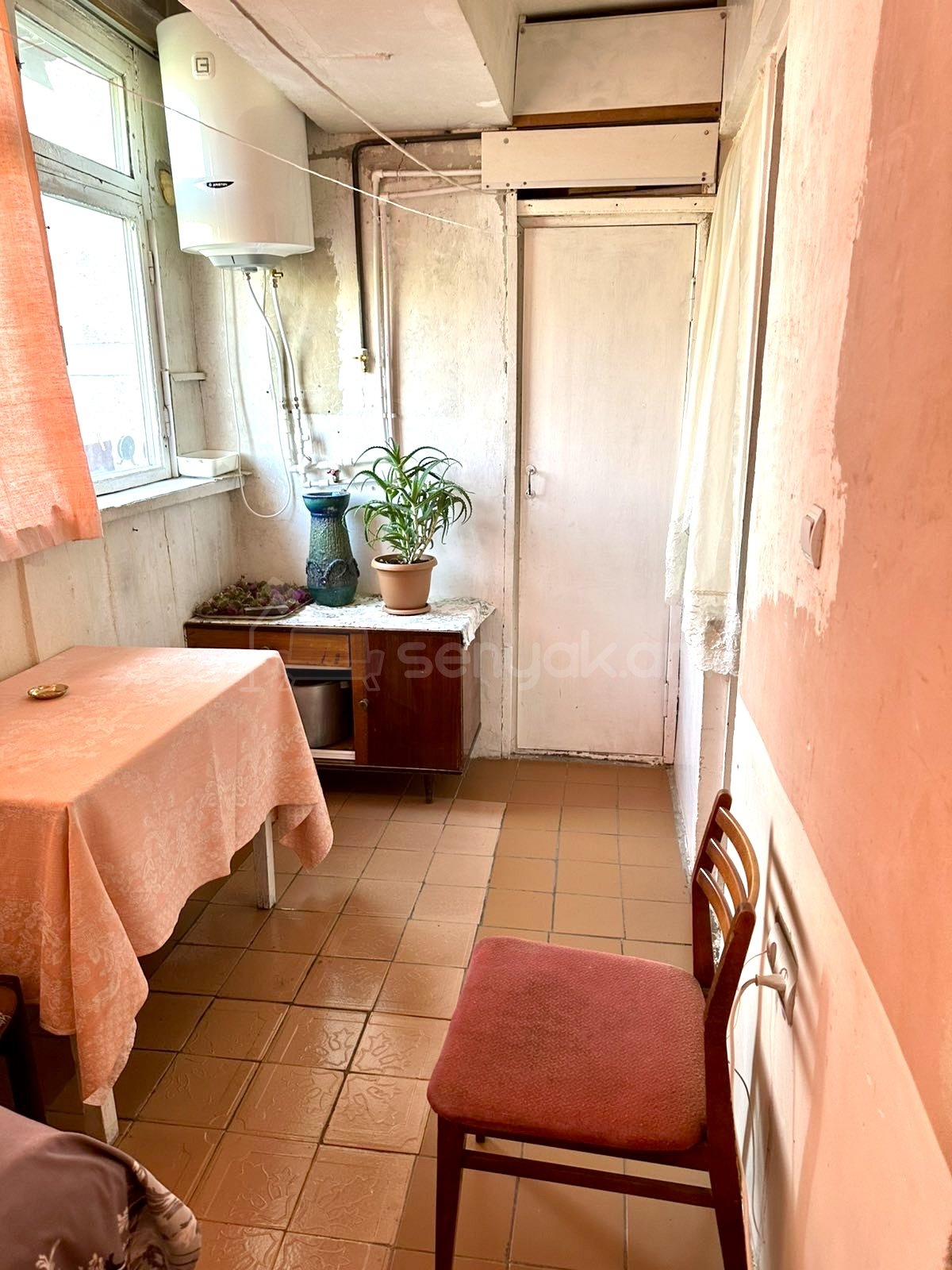 2 Սենյականոց Բնակարան, 70քմ, 5/9 հարկ, Պետական Վիճակում, Կահավորված