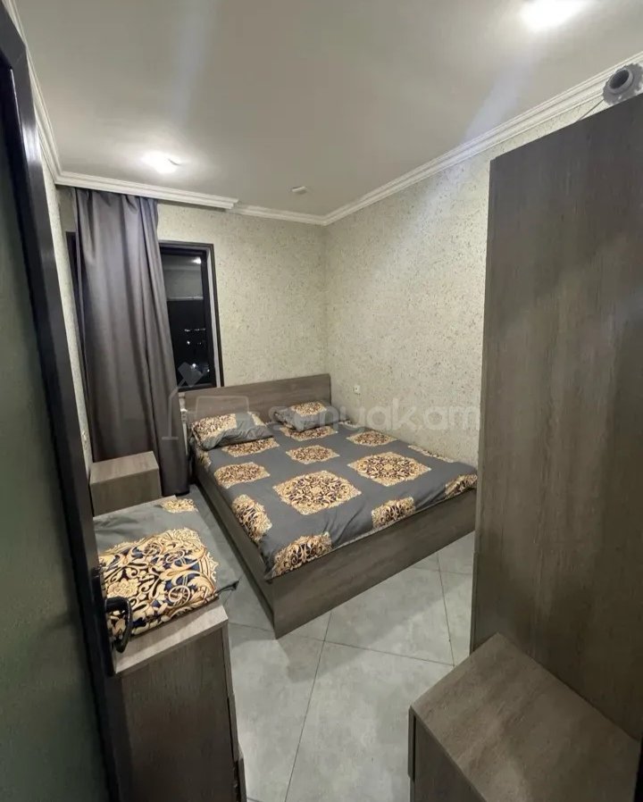 3 Սենյականոց Բնակարան Նորակառույց Քարե Շենքում, 65քմ, 3/4 հարկ, Դիզայներական Վերանորոգված, Կահավորված