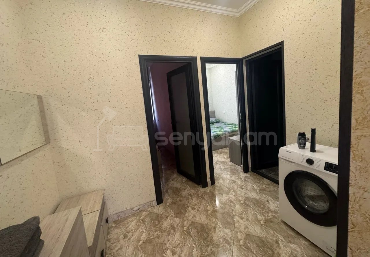 3 Սենյականոց Բնակարան Նորակառույց Քարե Շենքում, 65քմ, 3/4 հարկ, Դիզայներական Վերանորոգված, Կահավորված