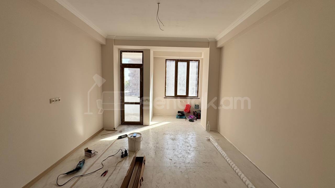 3 Սենյականոց Բնակարան, 75քմ, 3/8 հարկ, Կապիտալ Վերանորոգված