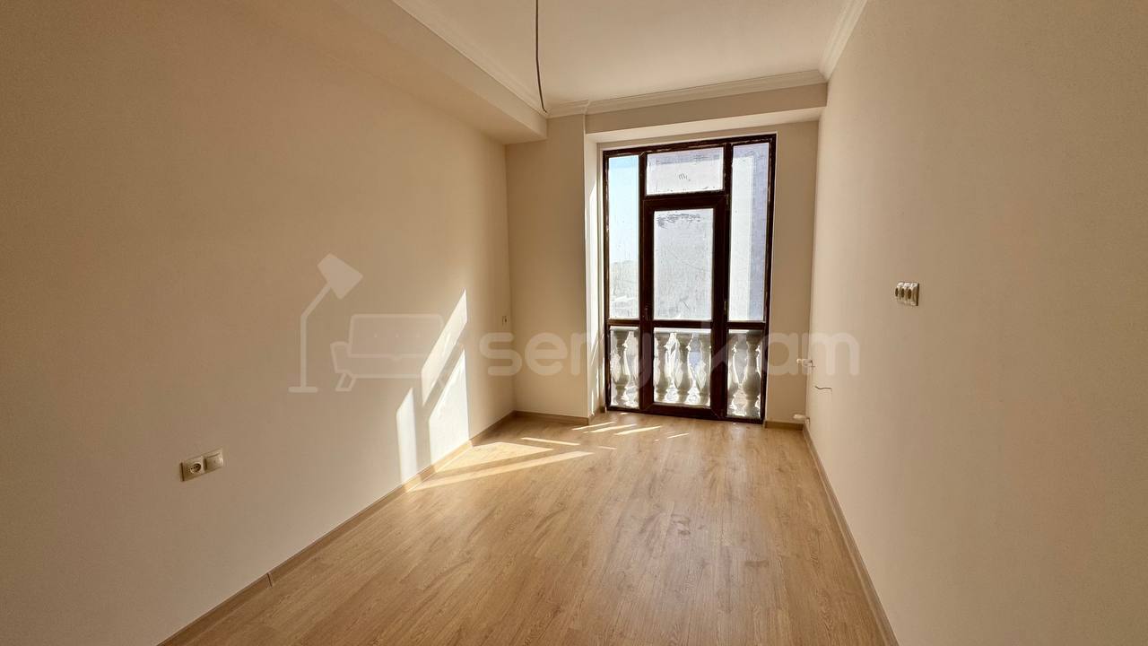 3 Սենյականոց Բնակարան, 75քմ, 3/8 հարկ, Կապիտալ Վերանորոգված