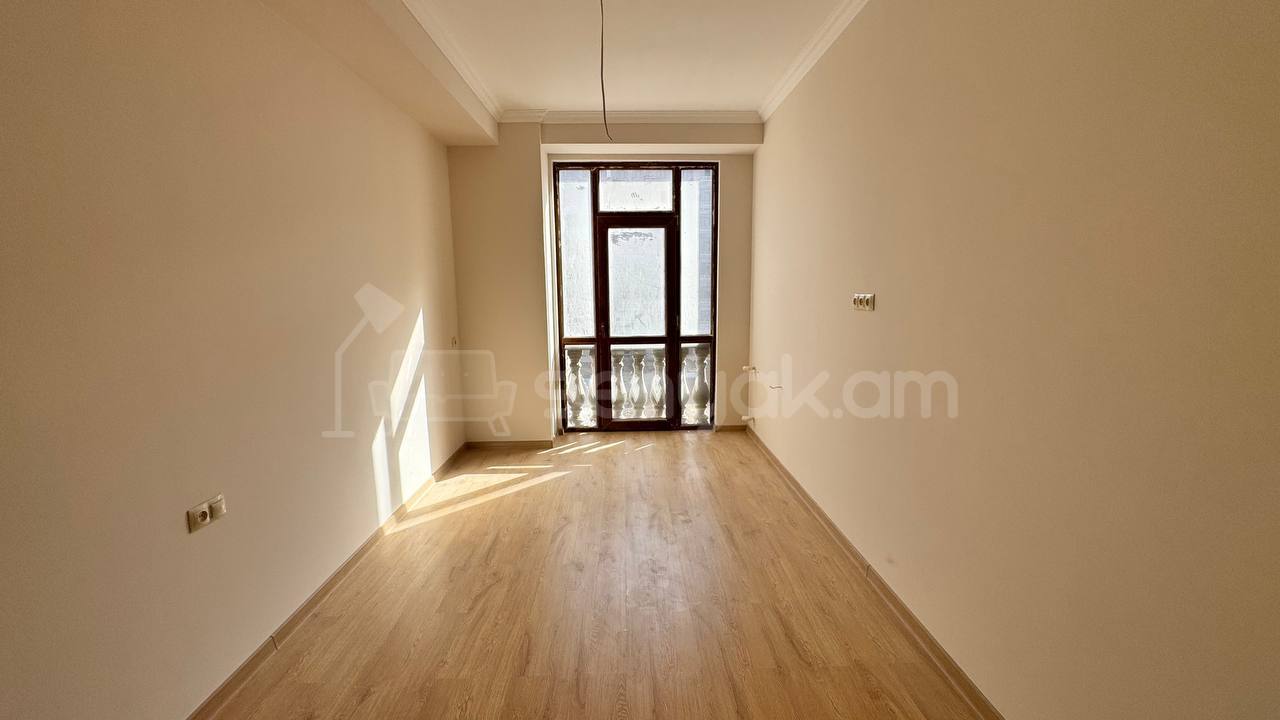 3 Սենյականոց Բնակարան, 75քմ, 3/8 հարկ, Կապիտալ Վերանորոգված