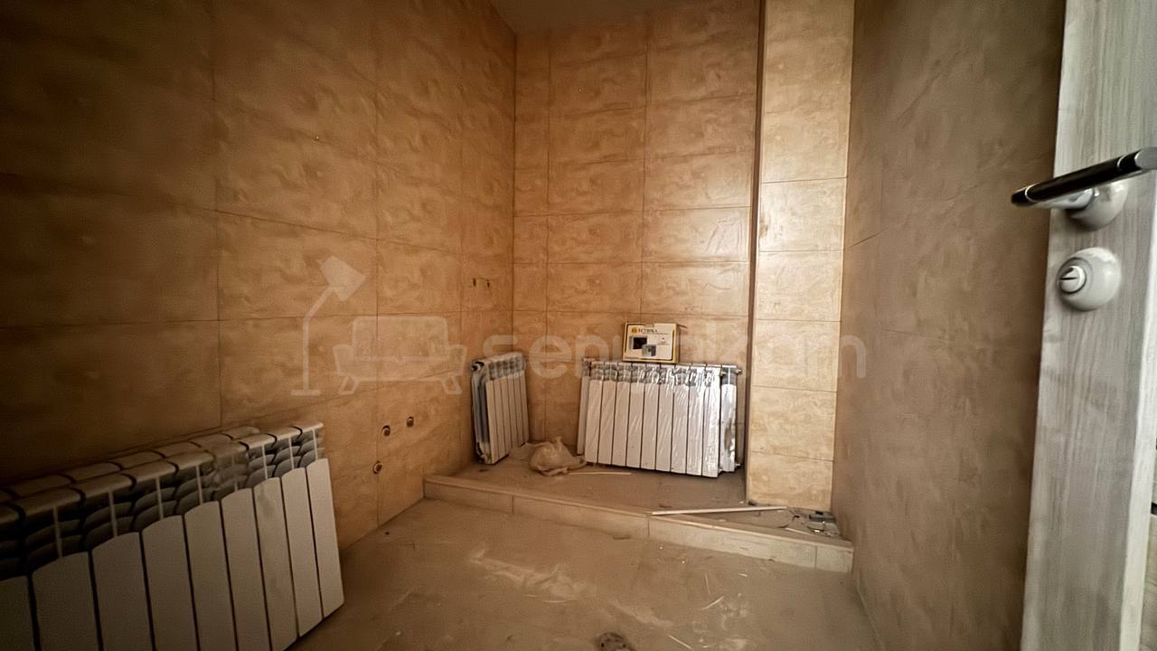 3 Սենյականոց Բնակարան, 75քմ, 3/8 հարկ, Կապիտալ Վերանորոգված