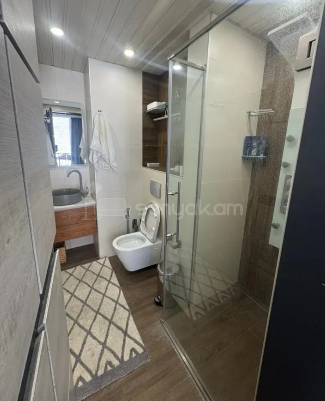 2 Սենյականոց Բնակարան Նորակառույցում, 63քմ, 5/18 հարկ, Դիզայներական Վերանորոգված, Կահավորված, Արևկող