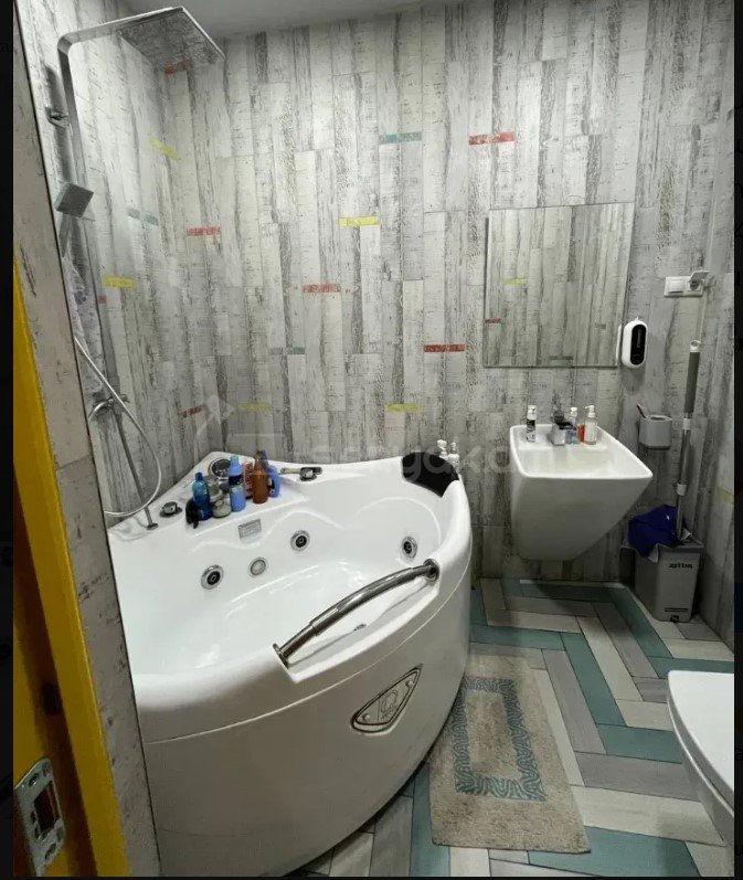 2 Սենյականոց Բնակարան Նորակառույցում, 65քմ, 14/16 հարկ, Դիզայներական Վերանորոգված, Կահավորված