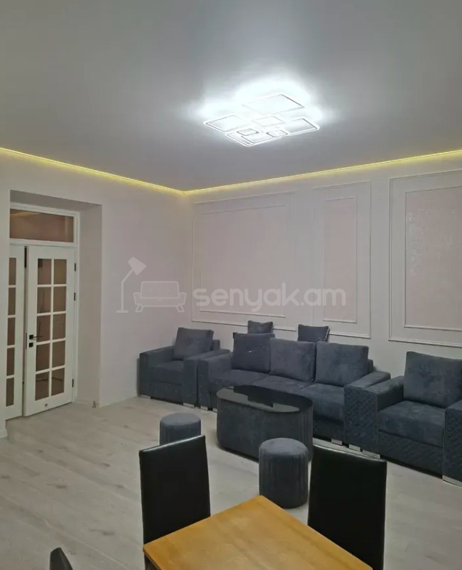 2 Սենյականոց Բնակարան Քարե Շենքում, 65քմ, 2/4 հարկ, Կապիտալ Վերանորոգված, Կահավորված, Արևկող