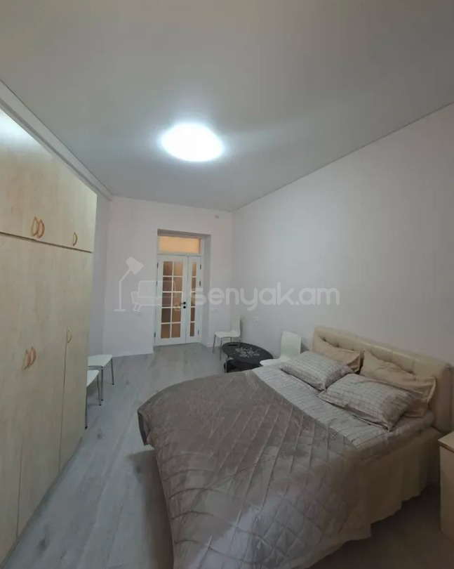 2 Սենյականոց Բնակարան Քարե Շենքում, 65քմ, 2/4 հարկ, Կապիտալ Վերանորոգված, Կահավորված, Արևկող