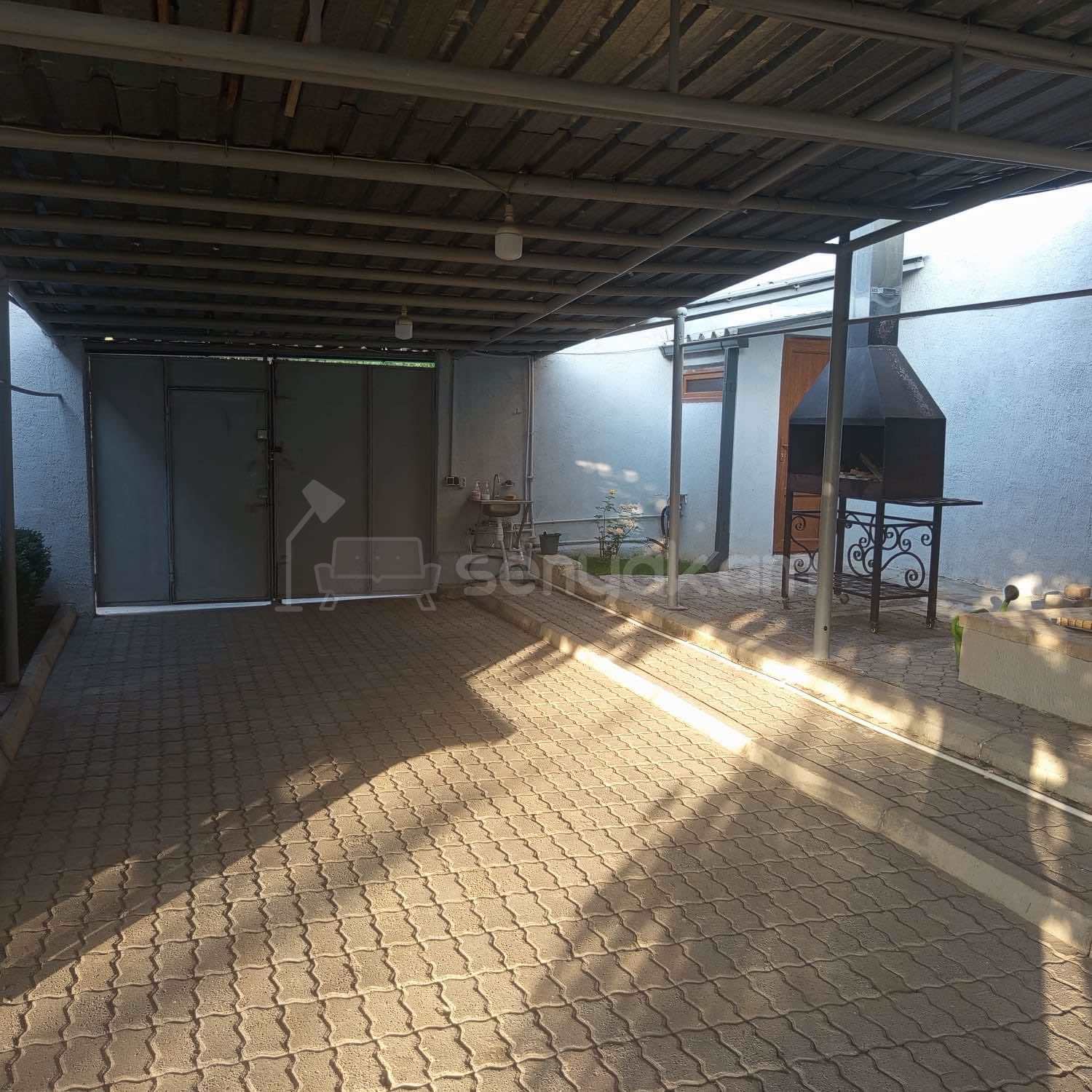 4 Սենյականոց Սեփական Տուն, 130քմ, Կապիտալ Վերանորոգված