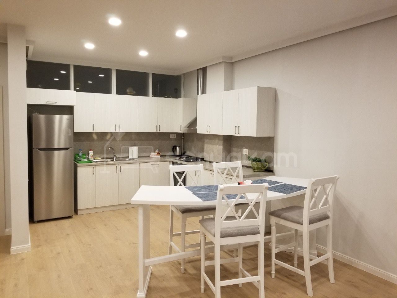 3 Սենյականոց Բնակարան Նորակառույցում, 102քմ, 5/16 հարկ, Դիզայներական Վերանորոգված