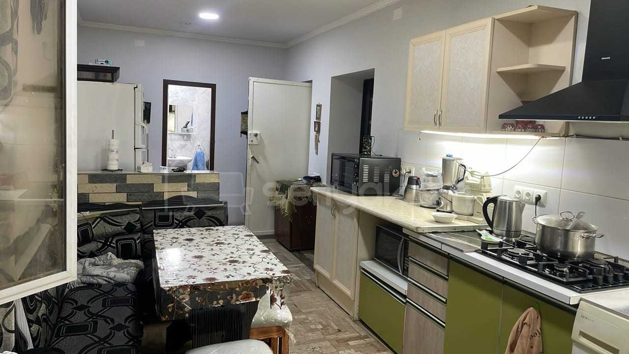 3 Սենյականոց Ամառանոց, 750քմ, Լողավազանով