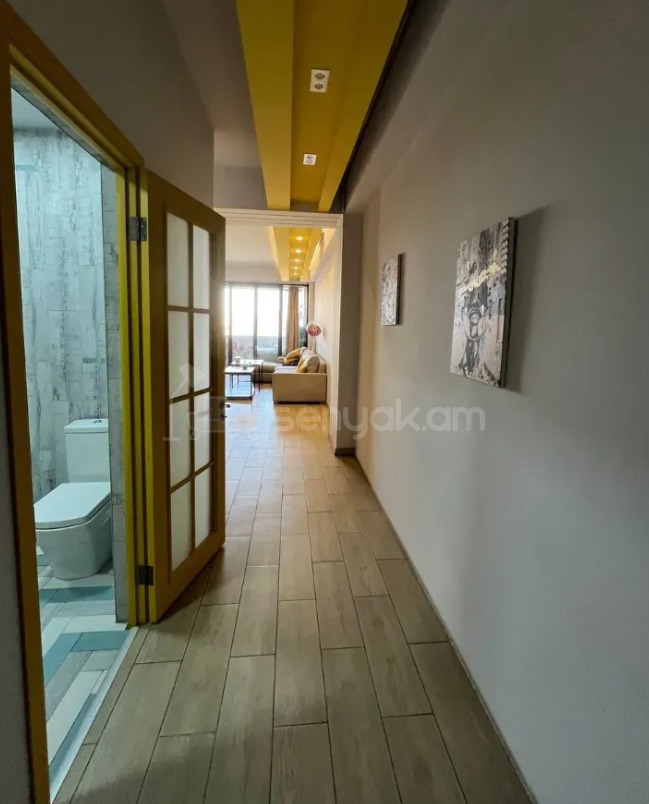 2 Սենյականոց Բնակարան, 65քմ, 14/16 հարկ, Դիզայներական Վերանորոգված, Կահավորված, Արևկող