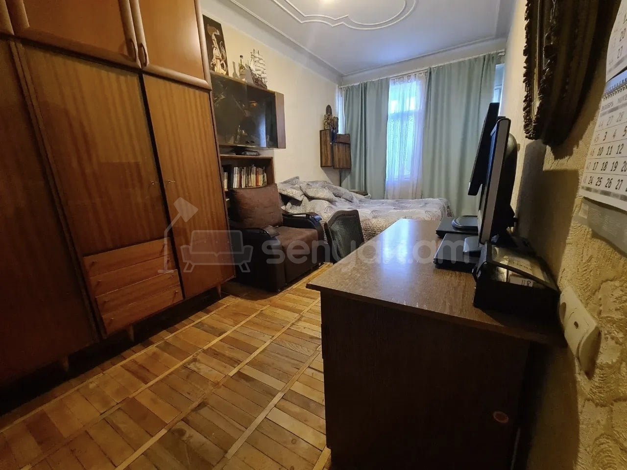 4 Սենյականոց Բնակարան Քարե Շենքում, 98քմ, 2/5 հարկ, Նորմալ Վիճակում