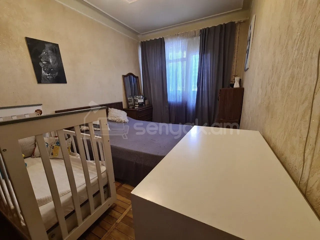 4 Սենյականոց Բնակարան Քարե Շենքում, 98քմ, 2/5 հարկ, Նորմալ Վիճակում