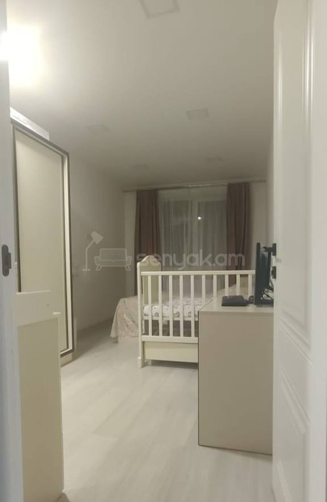 3 Սենյականոց Բնակարան, 94քմ, 13/16 հարկ, Դիզայներական Վերանորոգված