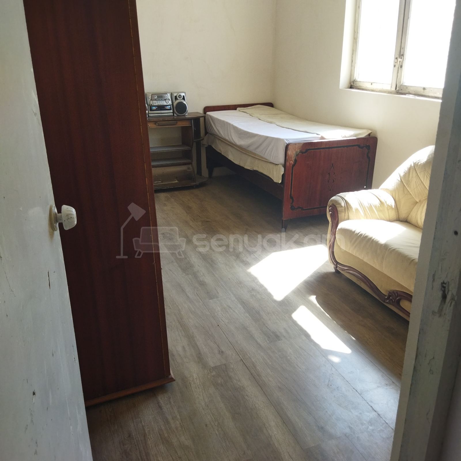 3 Սենյականոց Սեփական Տուն, 1000քմ, Կոսմետիկ Վերանորոգված, Կահավորված