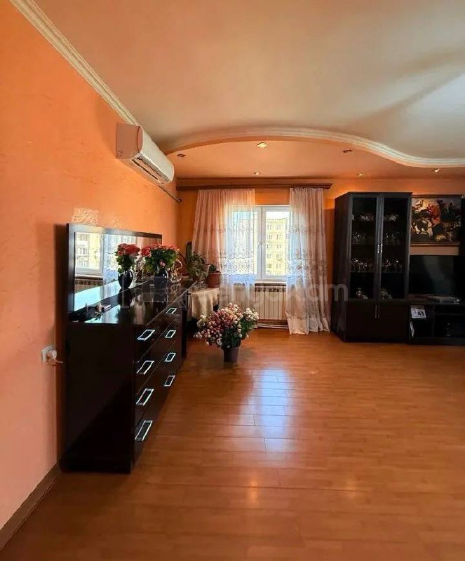 4 Սենյականոց Բնակարան, 92քմ, 8/9 հարկ, Կապիտալ Վերանորոգված