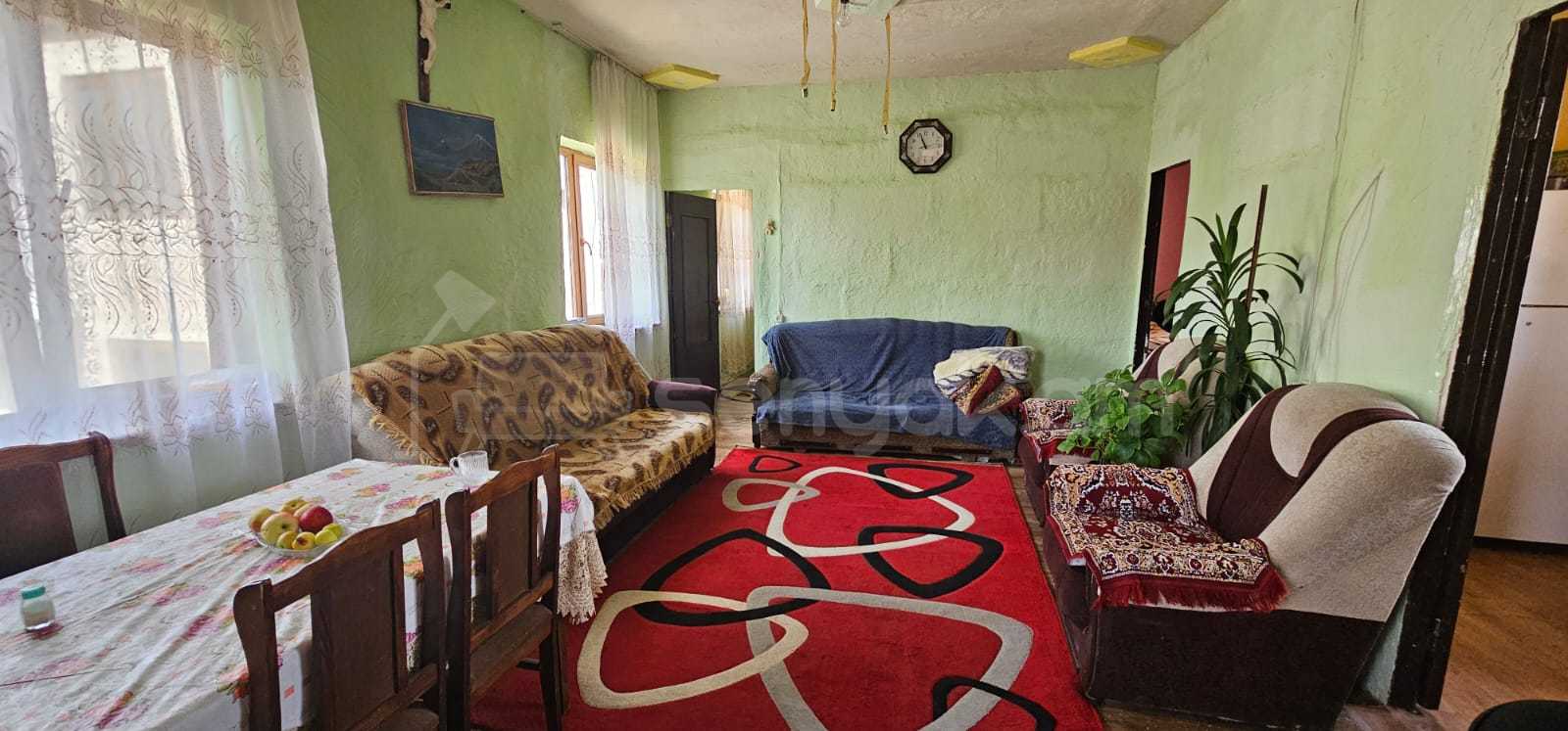 6 Սենյականոց Սեփական Տուն, 127քմ, Կոսմետիկ Վերանորոգված