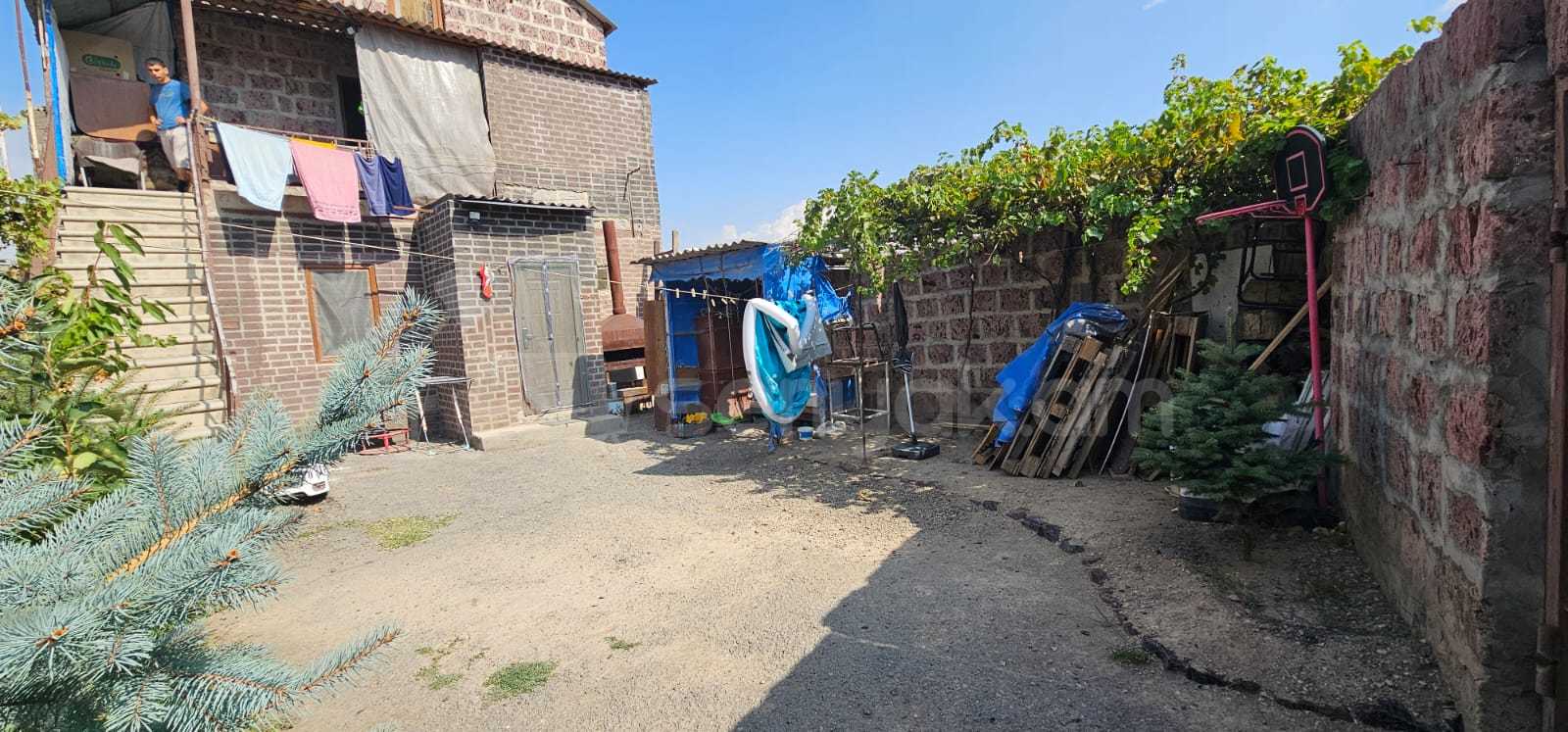 6 Սենյականոց Սեփական Տուն, 127քմ, Կոսմետիկ Վերանորոգված