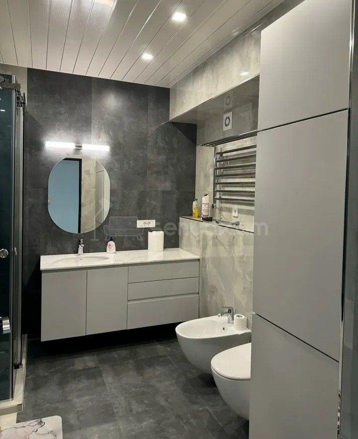 5 Սենյականոց Բնակարան Նորակառույց Քարե Շենքում, 161քմ, 2/5 հարկ, Կապիտալ Վերանորոգված