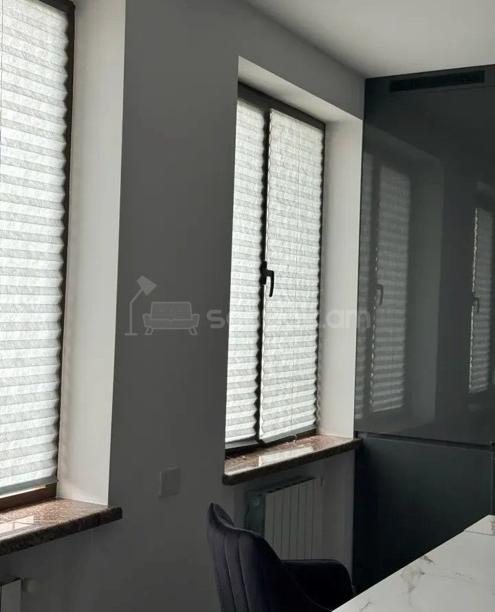 5 Սենյականոց Բնակարան Նորակառույց Քարե Շենքում, 161քմ, 2/5 հարկ, Կապիտալ Վերանորոգված