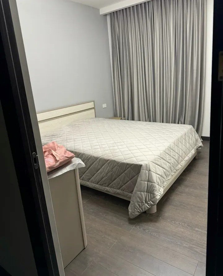 5 Սենյականոց Բնակարան Նորակառույց Քարե Շենքում, 161քմ, 2/5 հարկ, Կապիտալ Վերանորոգված