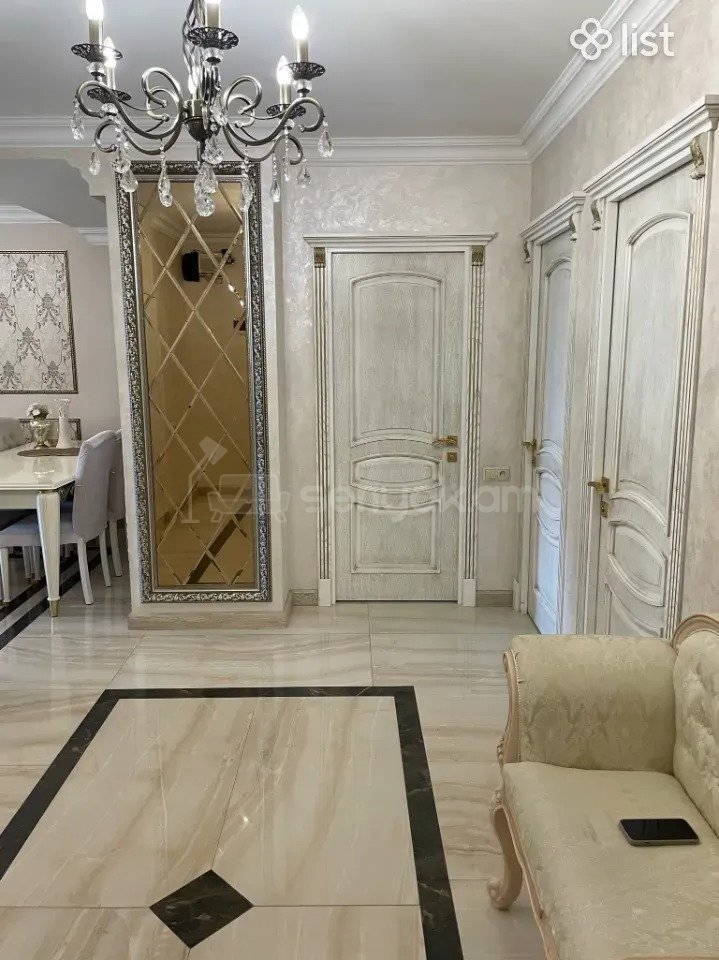 3 Սենյականոց Բնակարան Քարե Շենքում, 76քմ, 2/7 հարկ, Կապիտալ Վերանորոգված