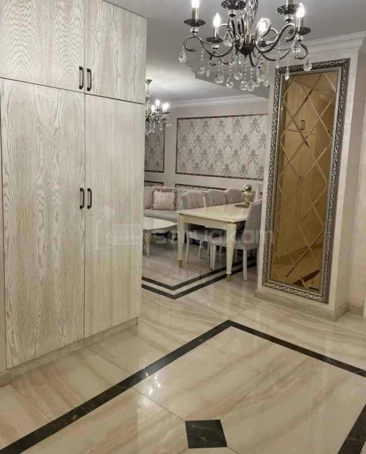 3 Սենյականոց Բնակարան Քարե Շենքում, 76քմ, 2/7 հարկ, Կապիտալ Վերանորոգված