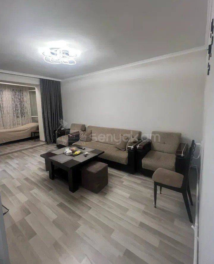 2 Սենյականոց Բնակարան Քարե Շենքում, 59քմ, 5/5 հարկ, Կապիտալ Վերանորոգված