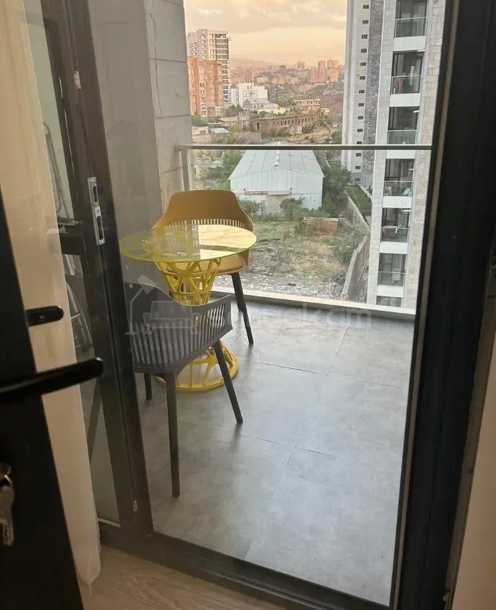 1 Սենյականոց Բնակարան Նորակառույցում, 46քմ, 9/16 հարկ, Կապիտալ Վերանորոգված