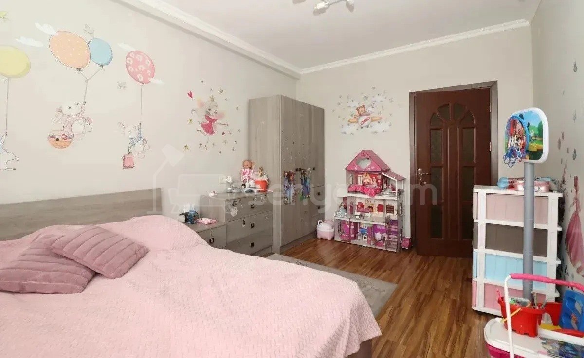 3 Սենյականոց Բնակարան, 83քմ, 7/11 հարկ, Նորմալ Վիճակում