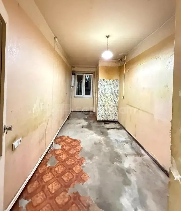 3 Սենյականոց Բնակարան, 80քմ, 2/9 հարկ, Պետական Վիճակում