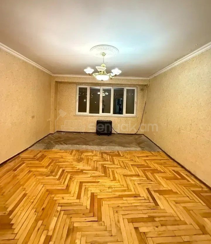 3 Սենյականոց Բնակարան, 80քմ, 2/9 հարկ, Պետական Վիճակում