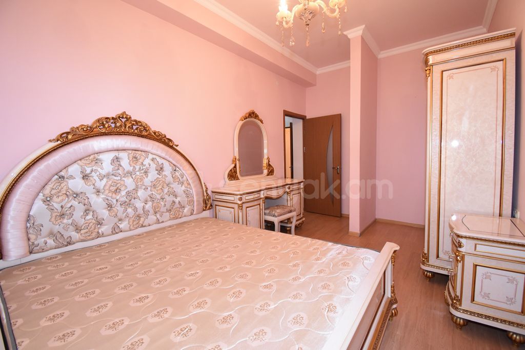 4 Սենյականոց Բնակարան Նորակառույցում, 140քմ, 3/8 հարկ, Կապիտալ Վերանորոգված